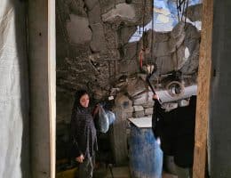 Palestinian families live among the ruins of damaged buildings at risk of collapse in Khan Younis, southern Gaza, September 17, 2026. (Photo: Tariq Mohammad/APA Images)